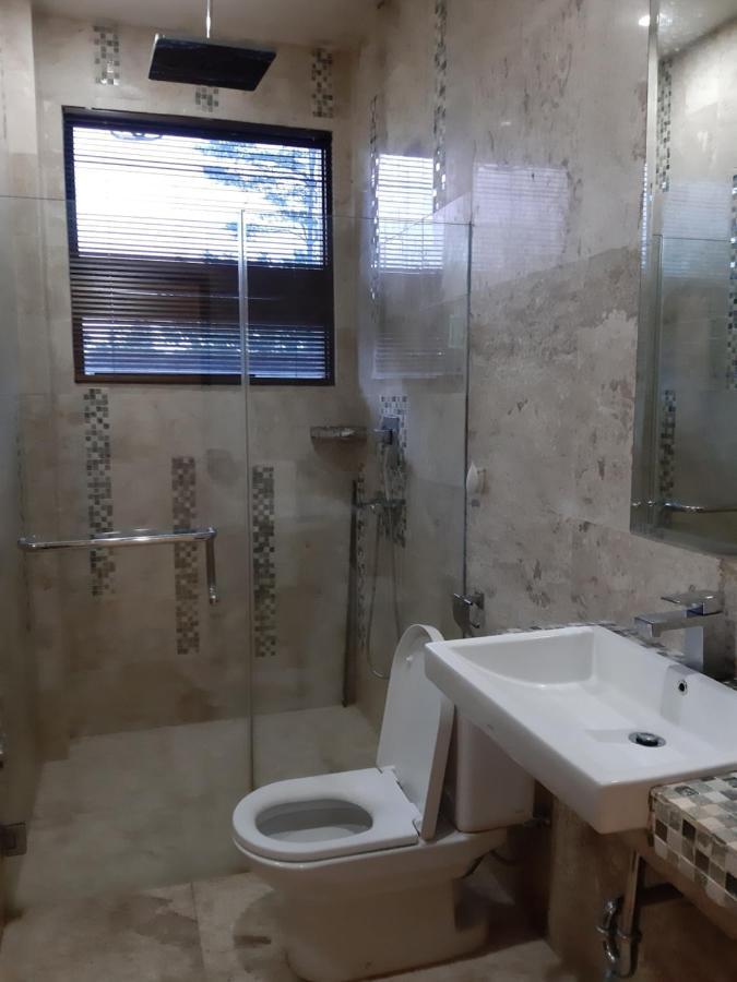 Villa Eaden Puncak Exterior photo